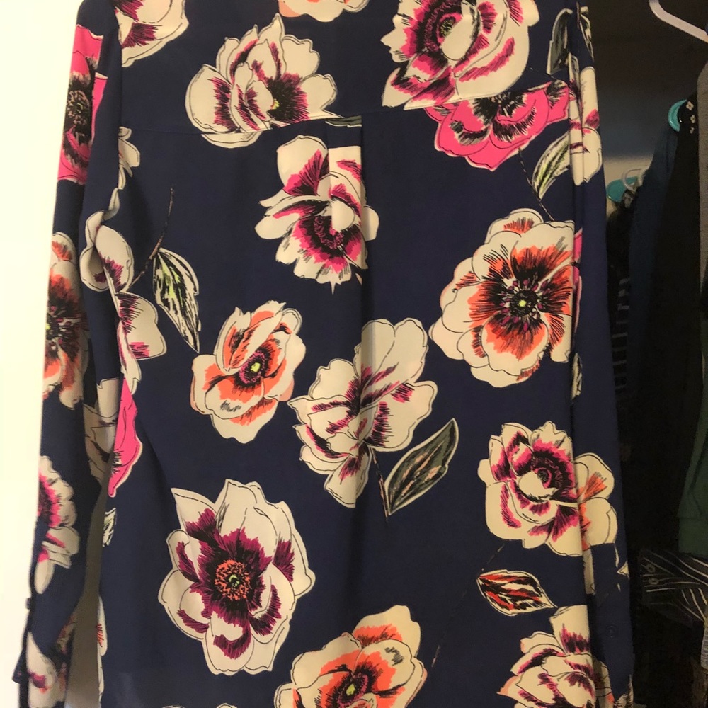 Like new Express button up ! - Picture 3 of 4